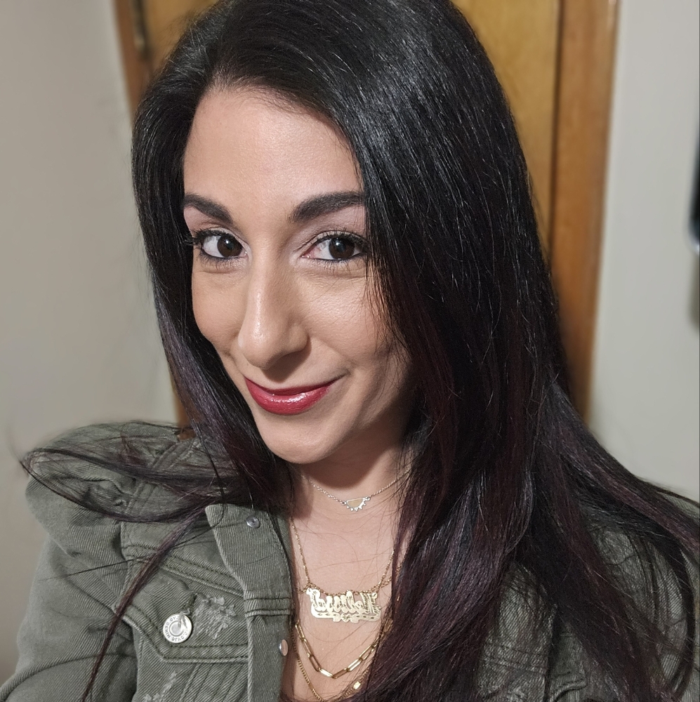 Meet your Posher, Melissa